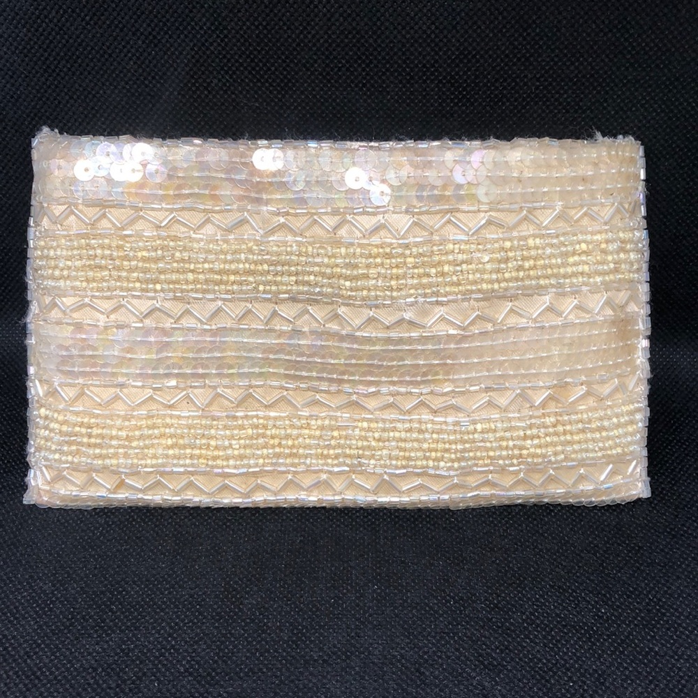 Antique White Mint Condition Pouch